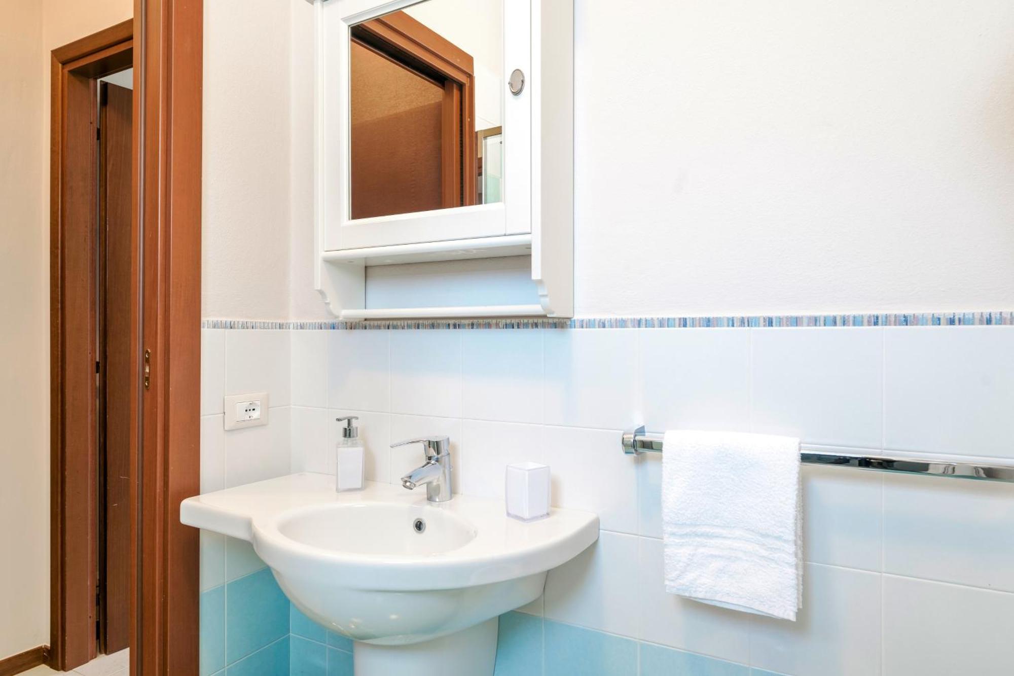 Apartments Blitz - Regarda Travel Lazise Extérieur photo