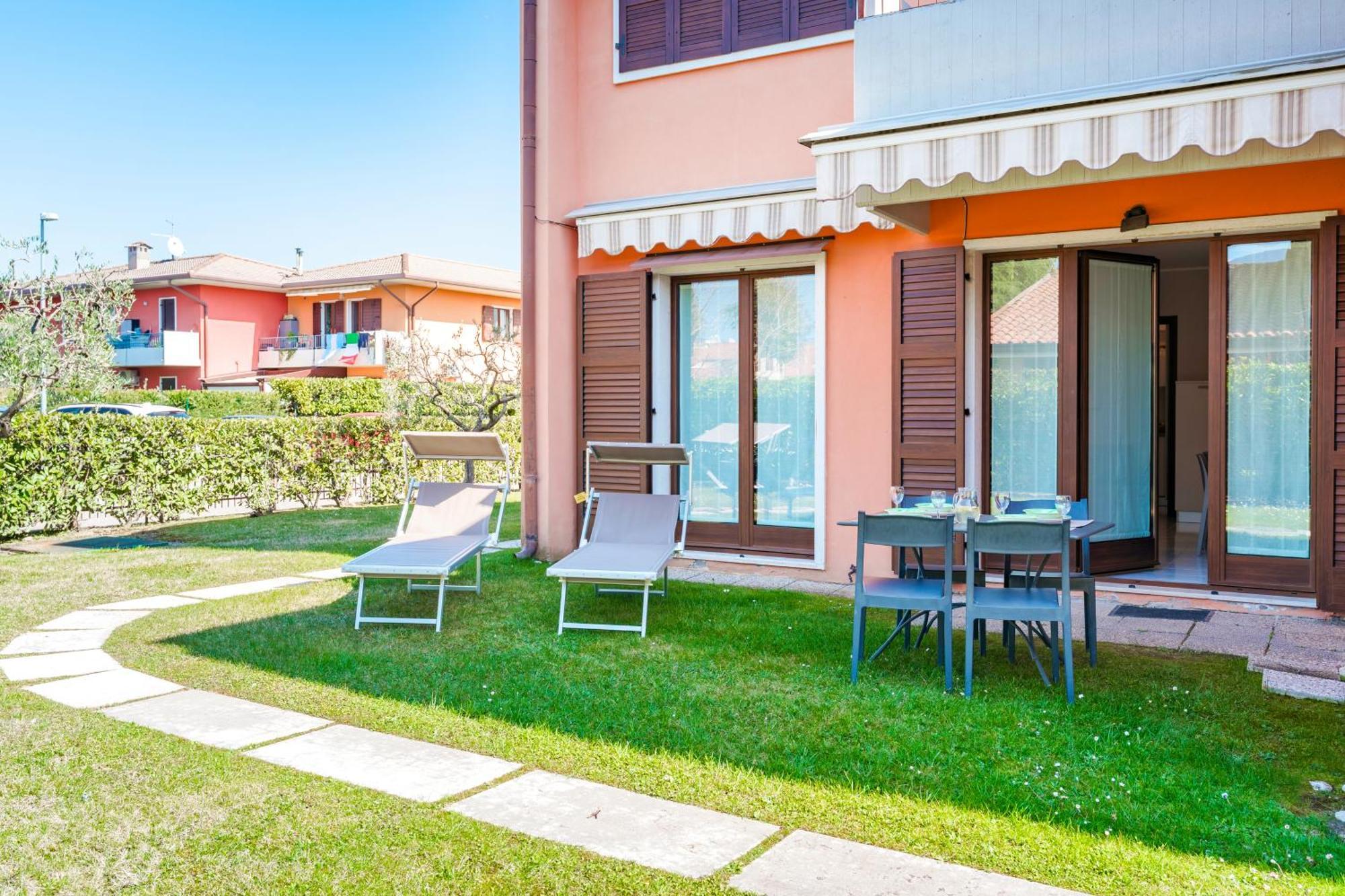 Apartments Blitz - Regarda Travel Lazise Extérieur photo